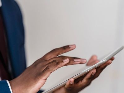 Digital advertising campaign management interface